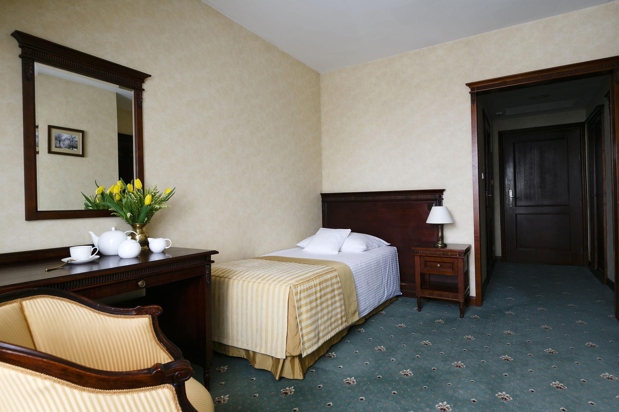 Turowka Hotel & Spa Величка Екстериор снимка