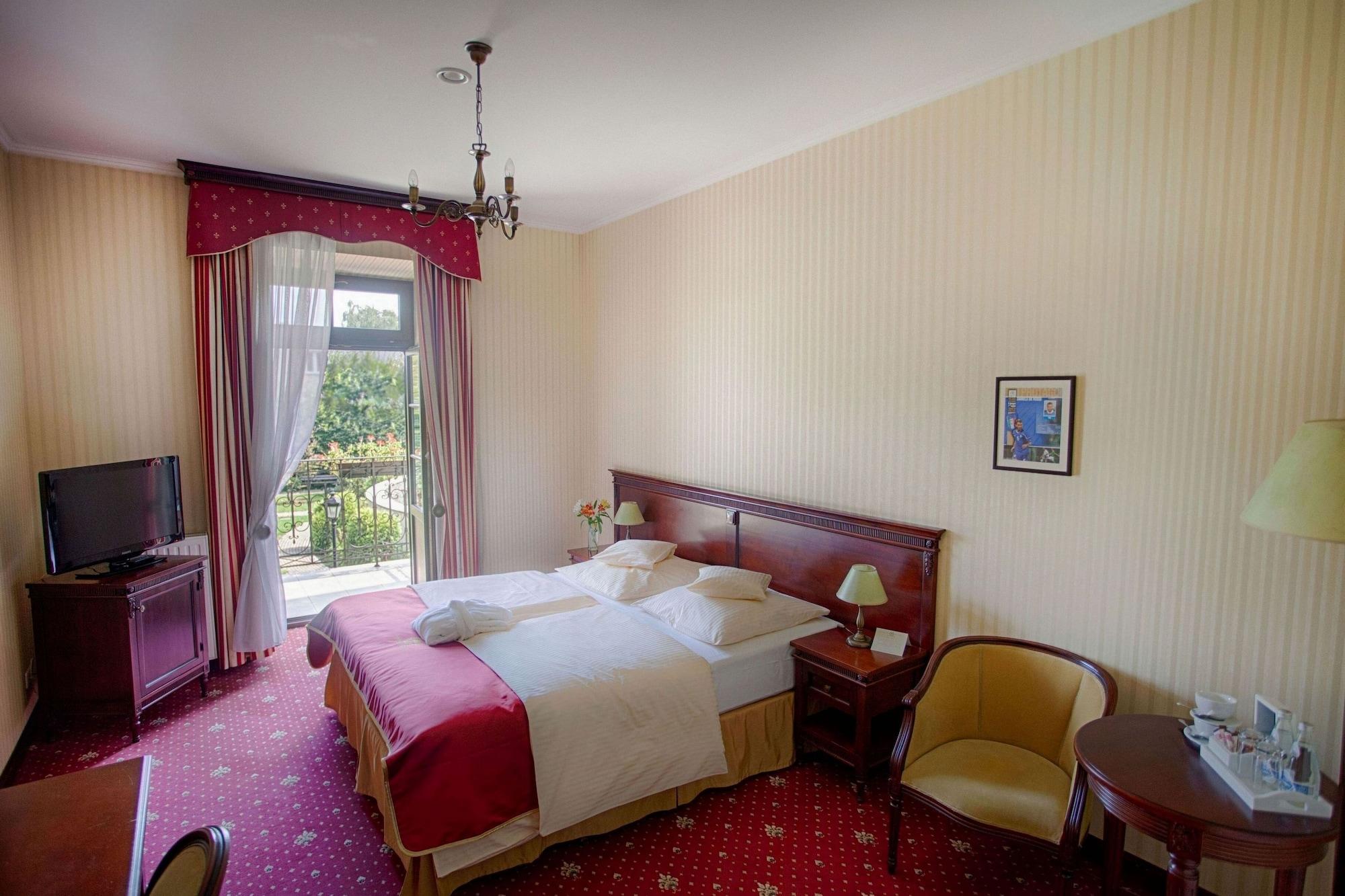 Turowka Hotel & Spa Величка Екстериор снимка