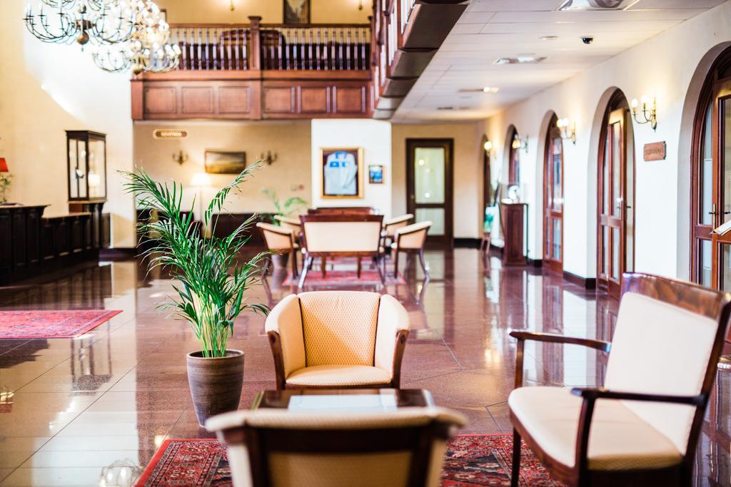 Turowka Hotel & Spa Величка Екстериор снимка